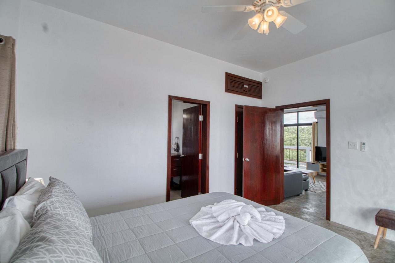 Villa Sea Lux 圣佩德罗 外观 照片