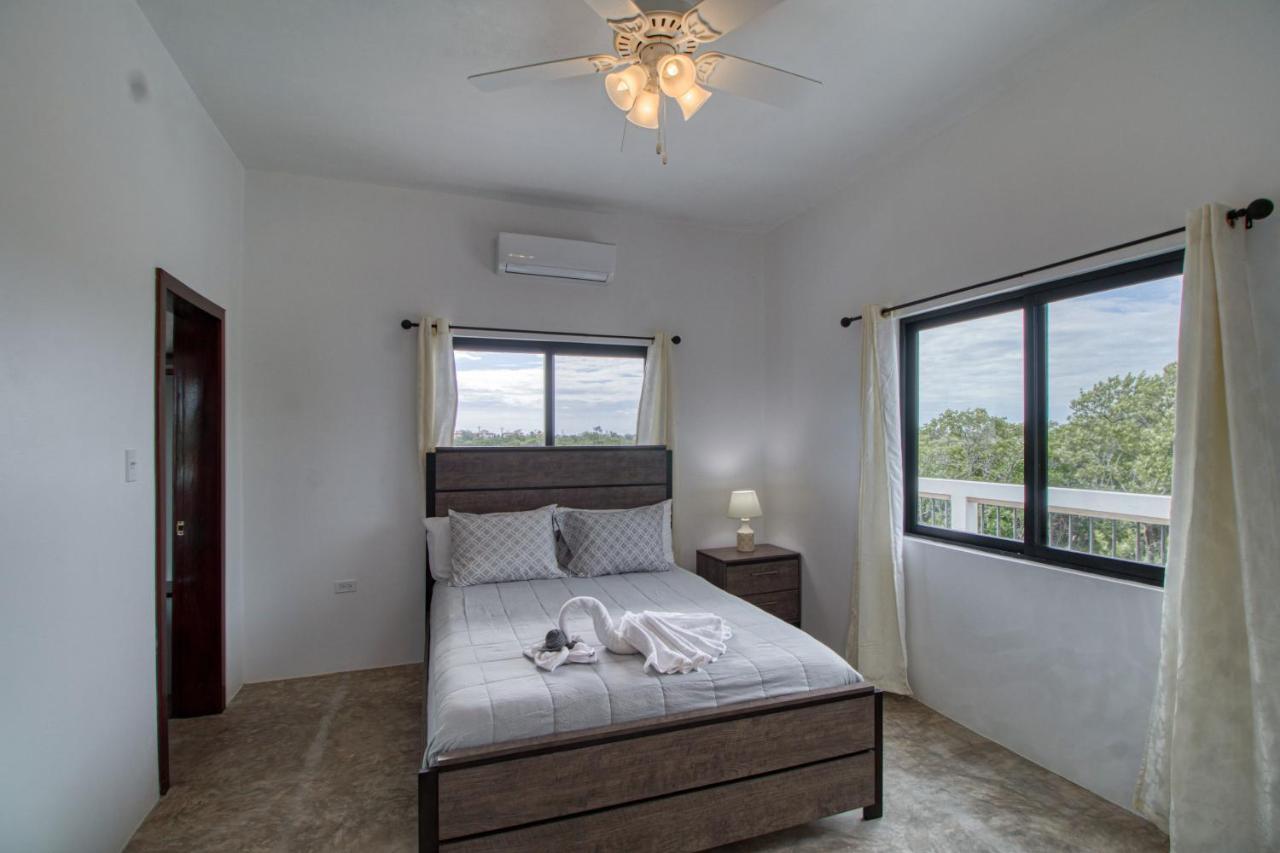 Villa Sea Lux 圣佩德罗 外观 照片